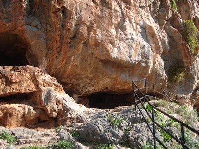 Liturgy in the cave of Milatos